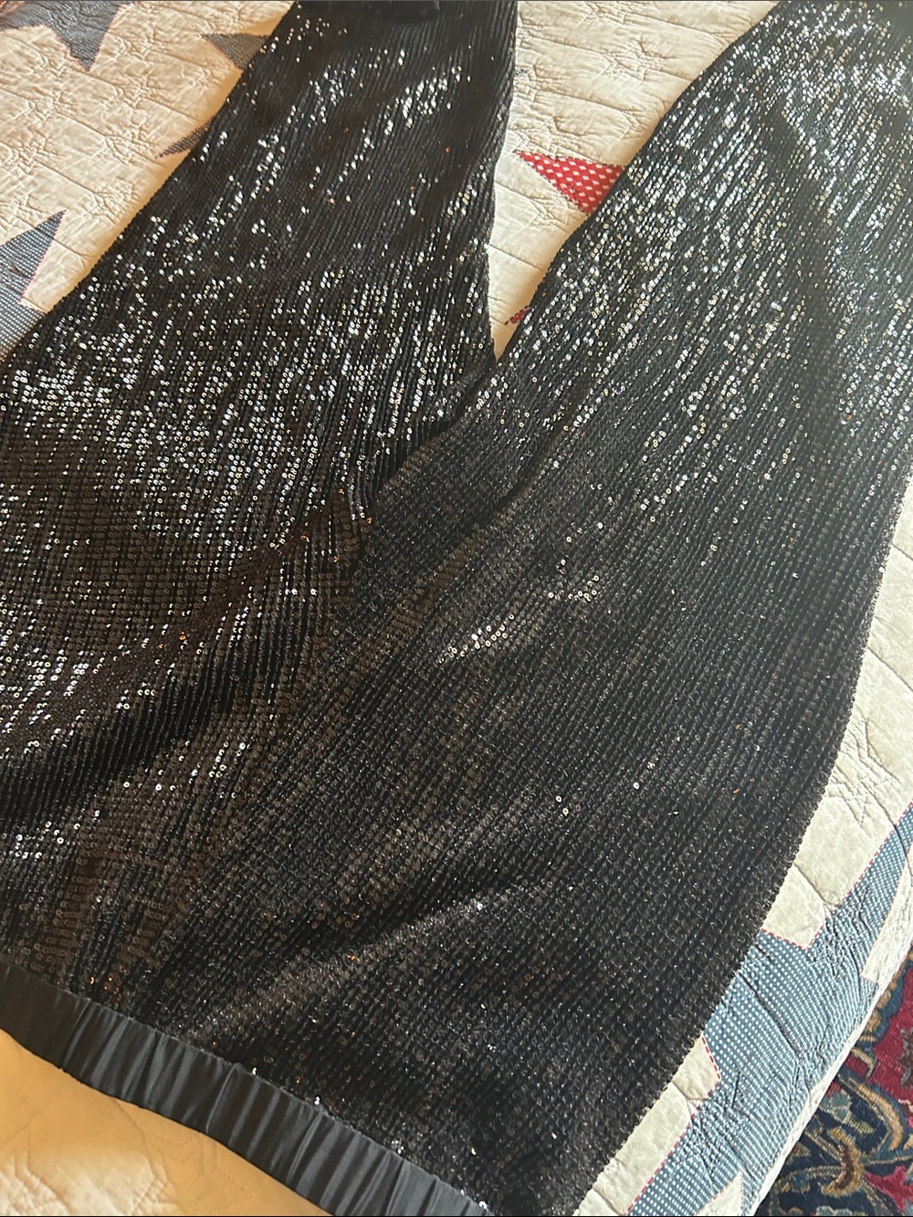 Black Sequin Women's st. John pants, The Devil wears Prada 2.style. - Picture 3 of 7